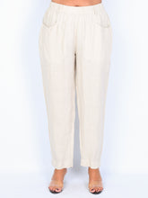 Some linen trousers with pockets